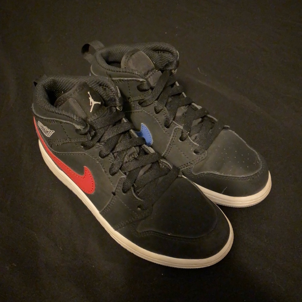 Air Jordan 1 Mid